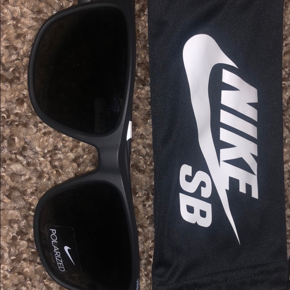 Nike polarized sunglasses authentic